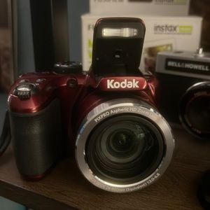 Kodak PixPro AZ401 Digital Camera